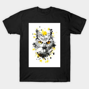 Owl with orange eyes T-Shirt